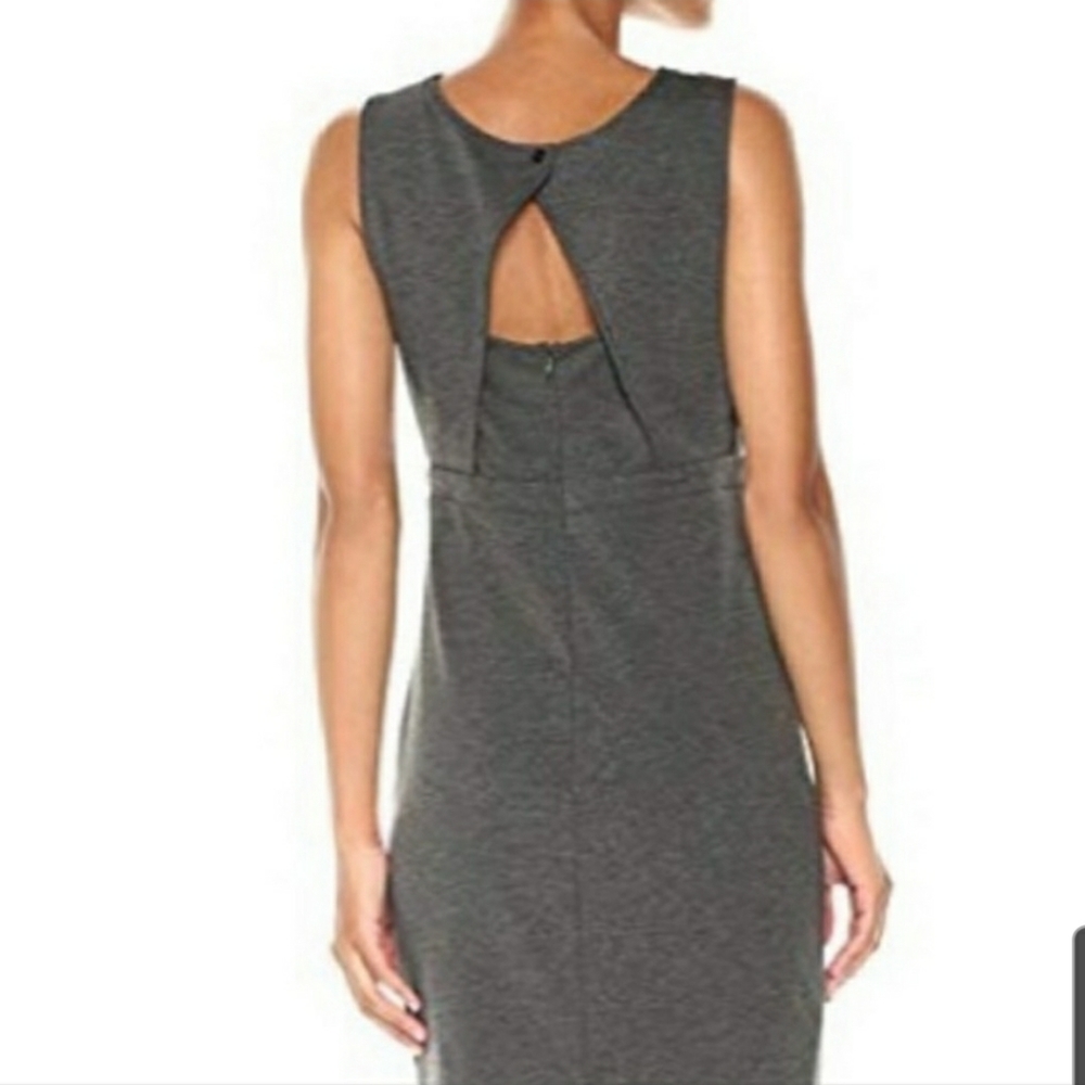 Cupcakes & Cashmere Dress Size M